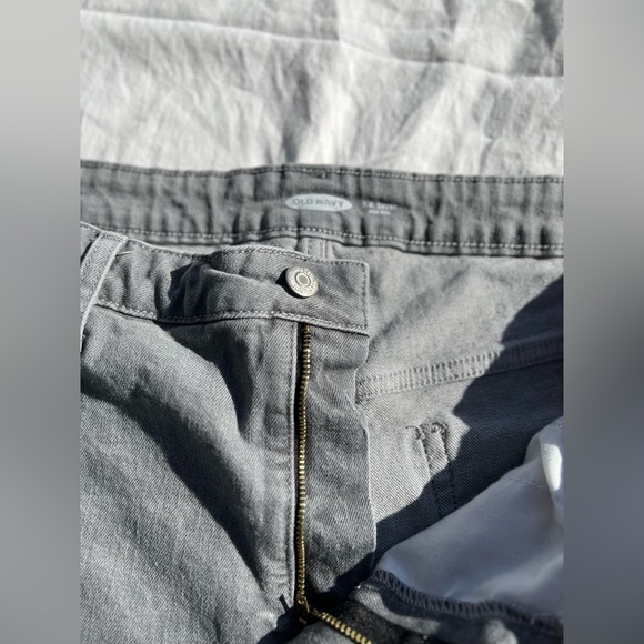 Old Navy distressed shorts. Size 18, gray - Picture 8 of 8